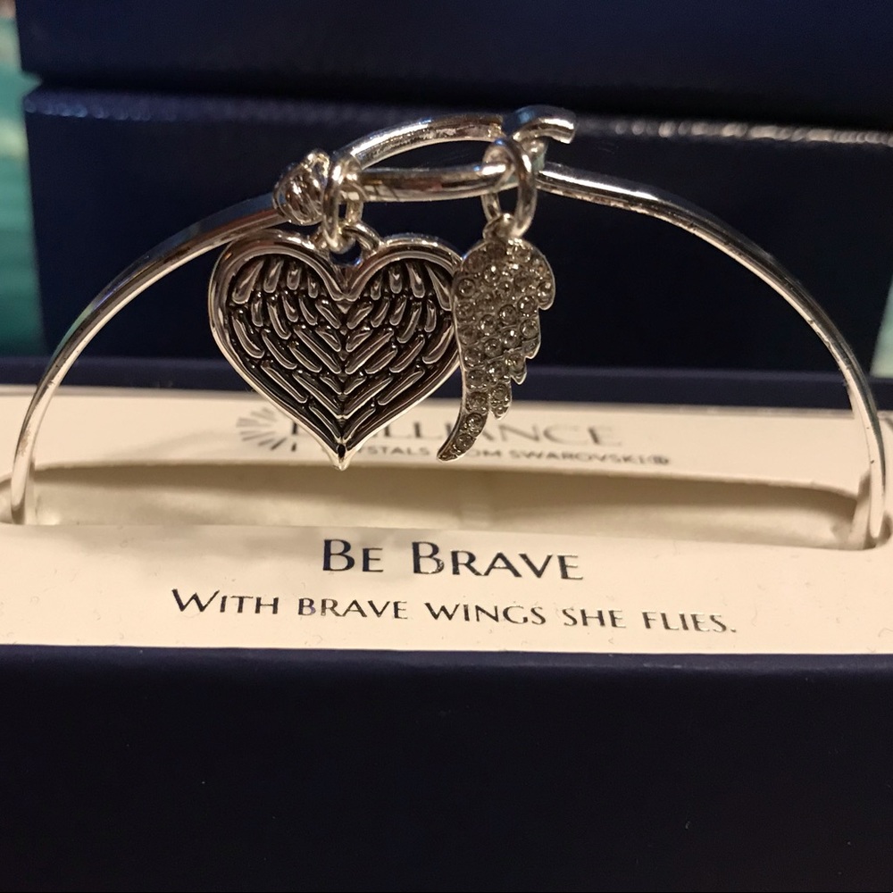 Brilliance “be brave” bracelet NWT